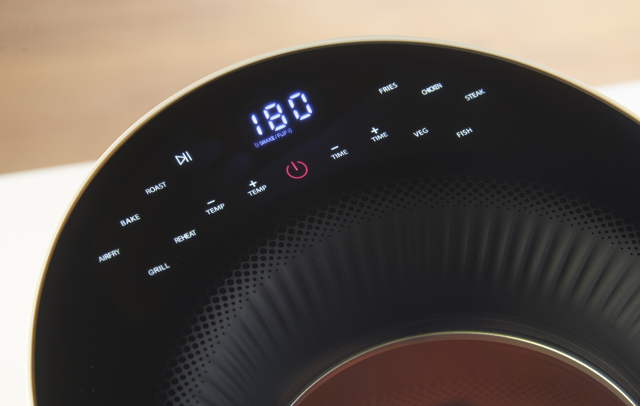 Légkeveréses sütő vezérlőpanelje 180 fokos digitális kijelzővel.