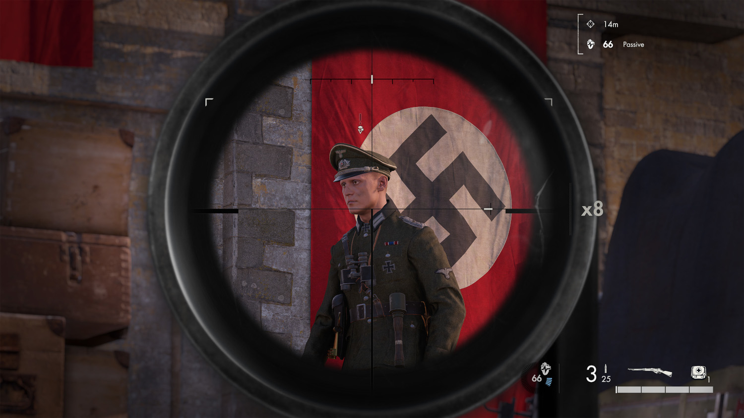 Vue de lunette de sniper d'un homme en uniforme nazi. Drapeau nazi en arrière-plan.