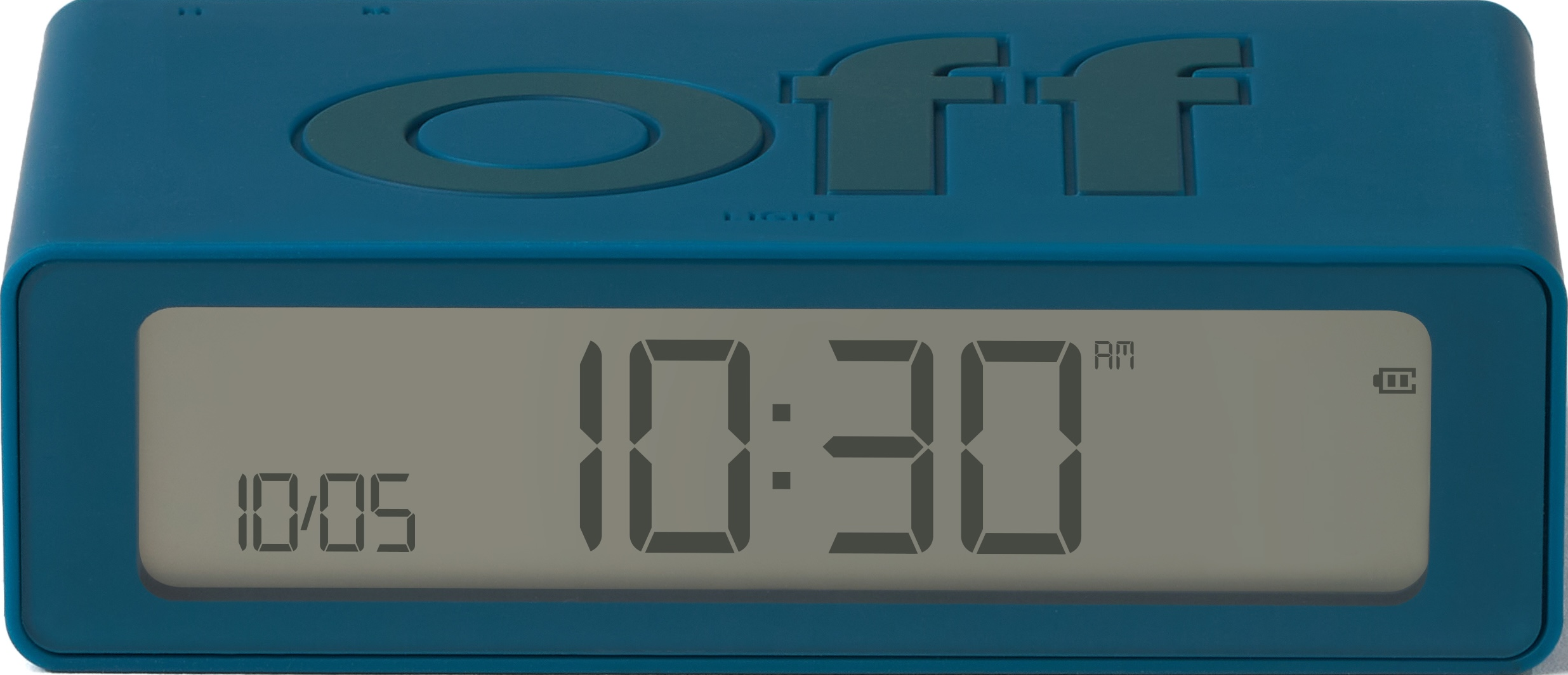 Sveglia rettangolare blu che mostra le 10:30 del mattino.