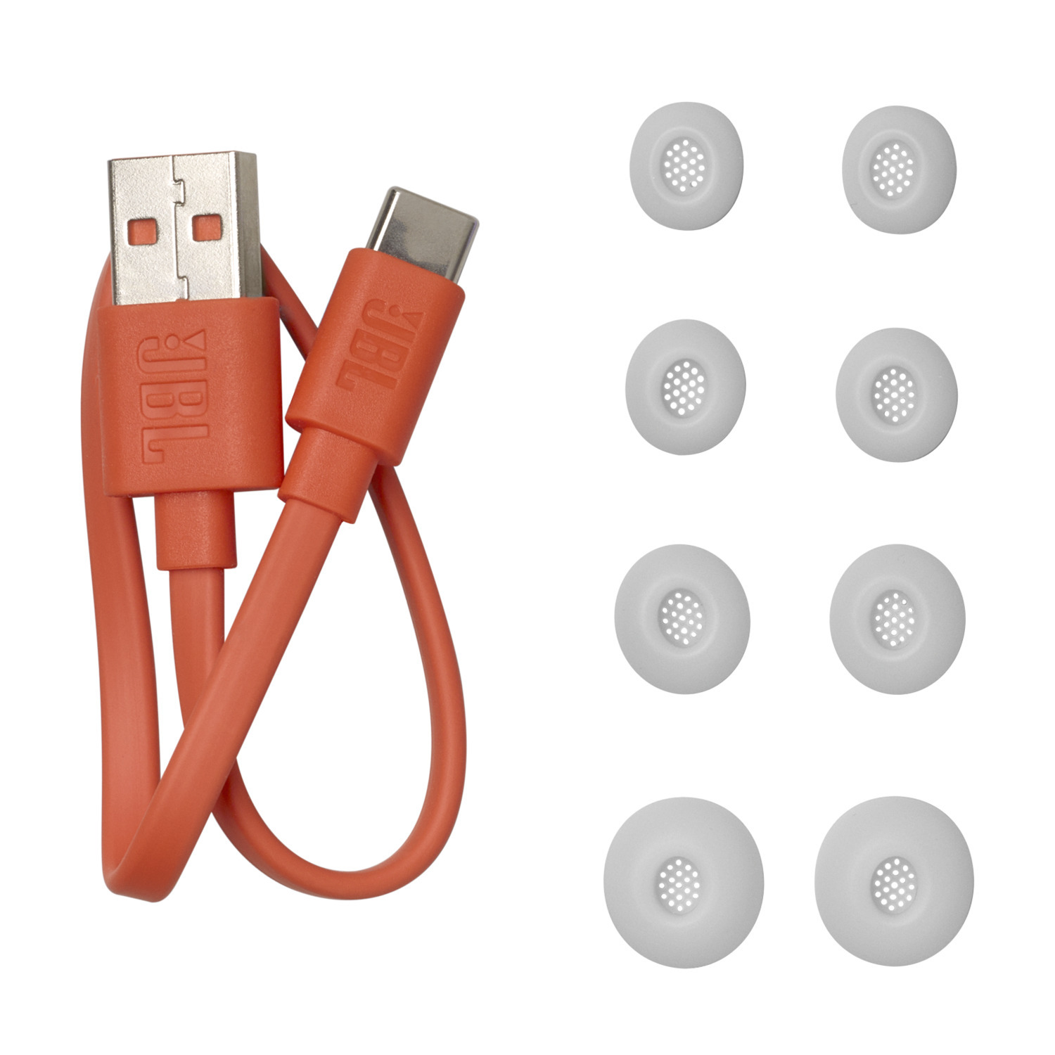 Oranje USB-oplaadkabel met een USB- en een USB-C-connector, en witte oordopjes.