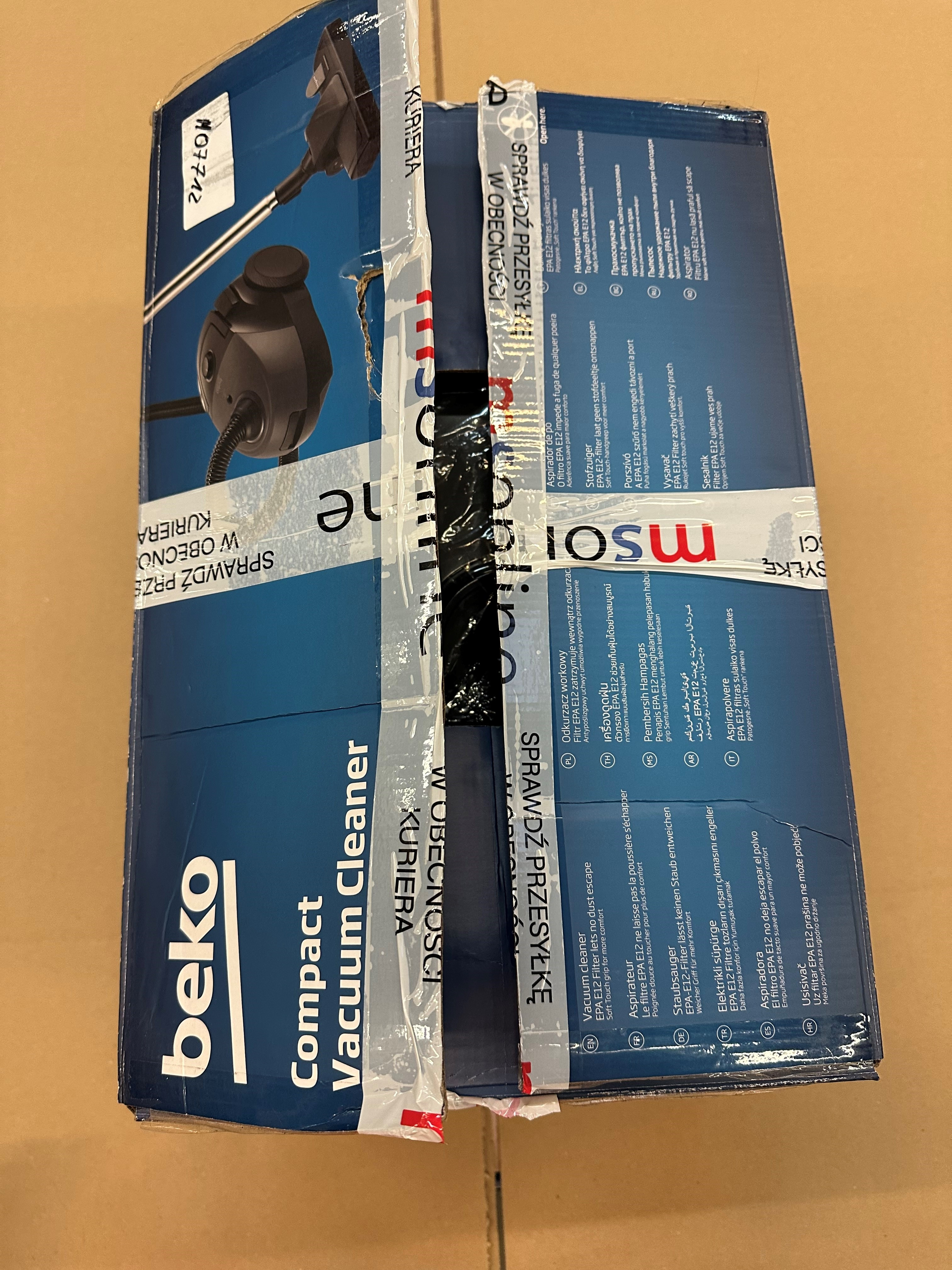 OUTLET - Odkurzacz workowy BEKO VCC 34801 AG