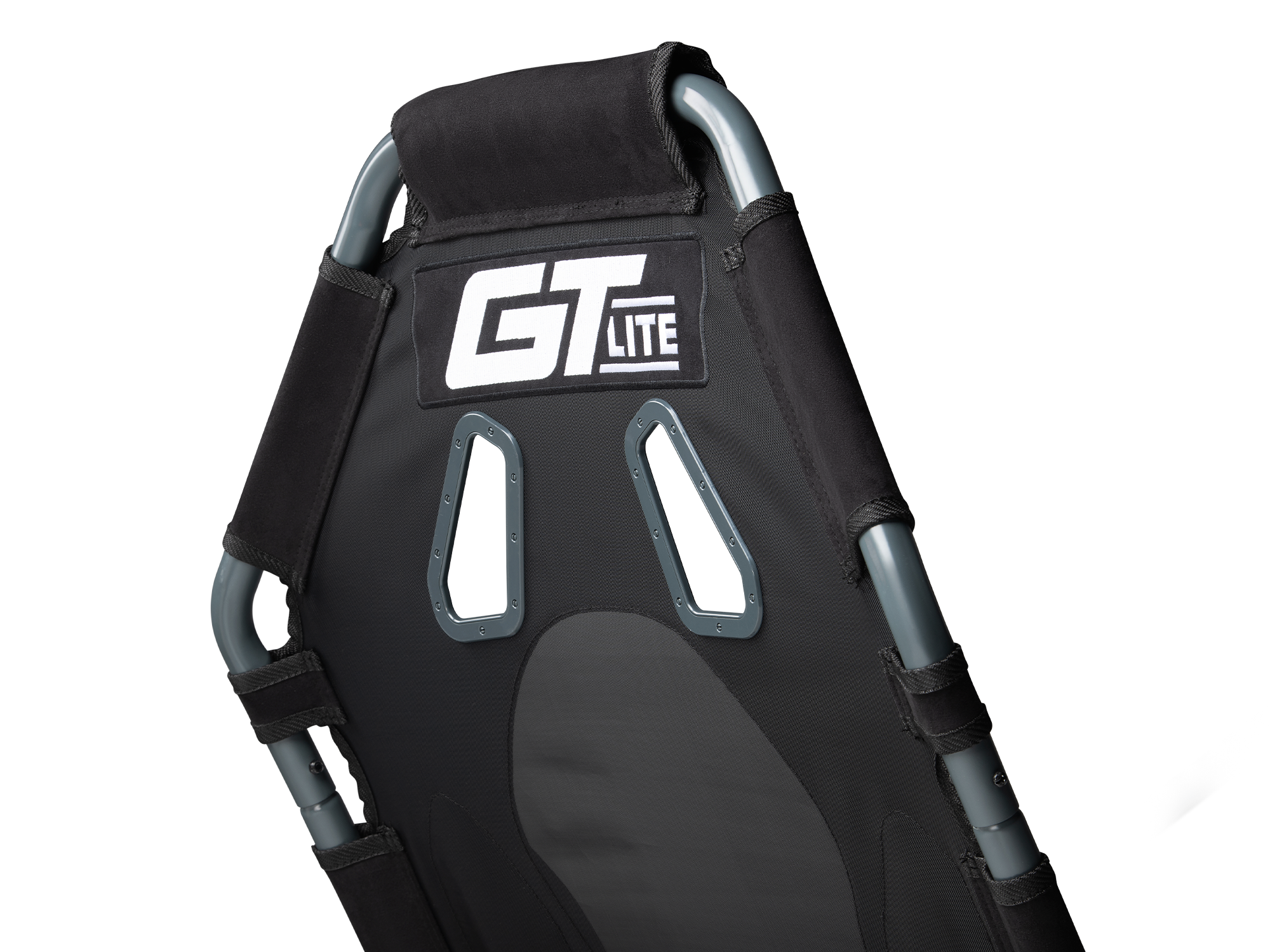 Nahaufnahme der Rückseite eines schwarzen Rennstuhls mit der Aufschrift „GT LITE“.