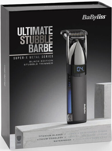 Tondeuse à barbe Babyliss noire dans une boîte. La tondeuse a un écran LED.