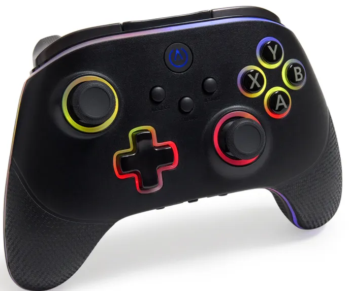 Schwarzes Gamepad mit farbigen Knöpfen und Lichtern.
