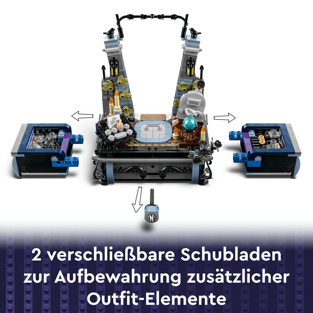 LEGO-Set mit Schubladen und Zubehör.