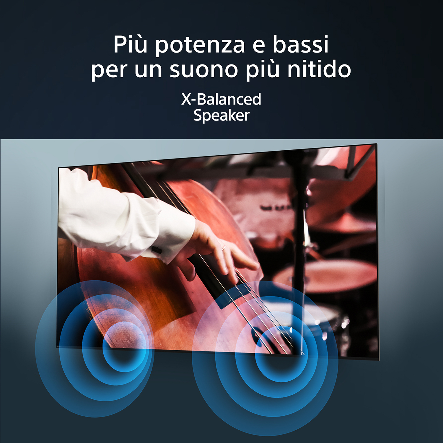 Una persona suona il violoncello con onde sonore che escono dallo strumento su uno schermo.