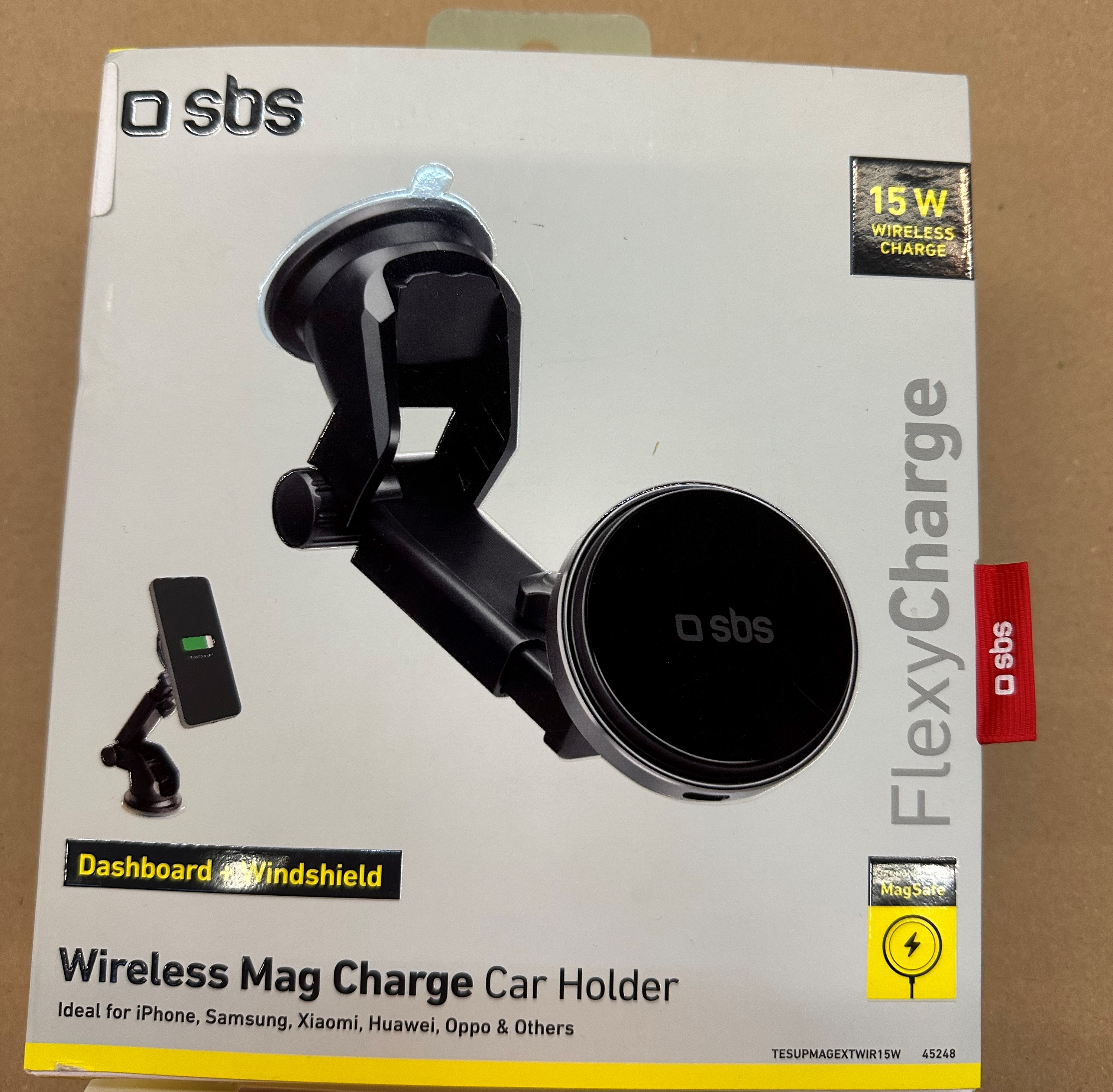 OUTLET - Uchwyt samochodowy SBS MagCharge Car Holder kompatybilny z MagSafe do smartfonów TESUPMAGEXTWIR15W