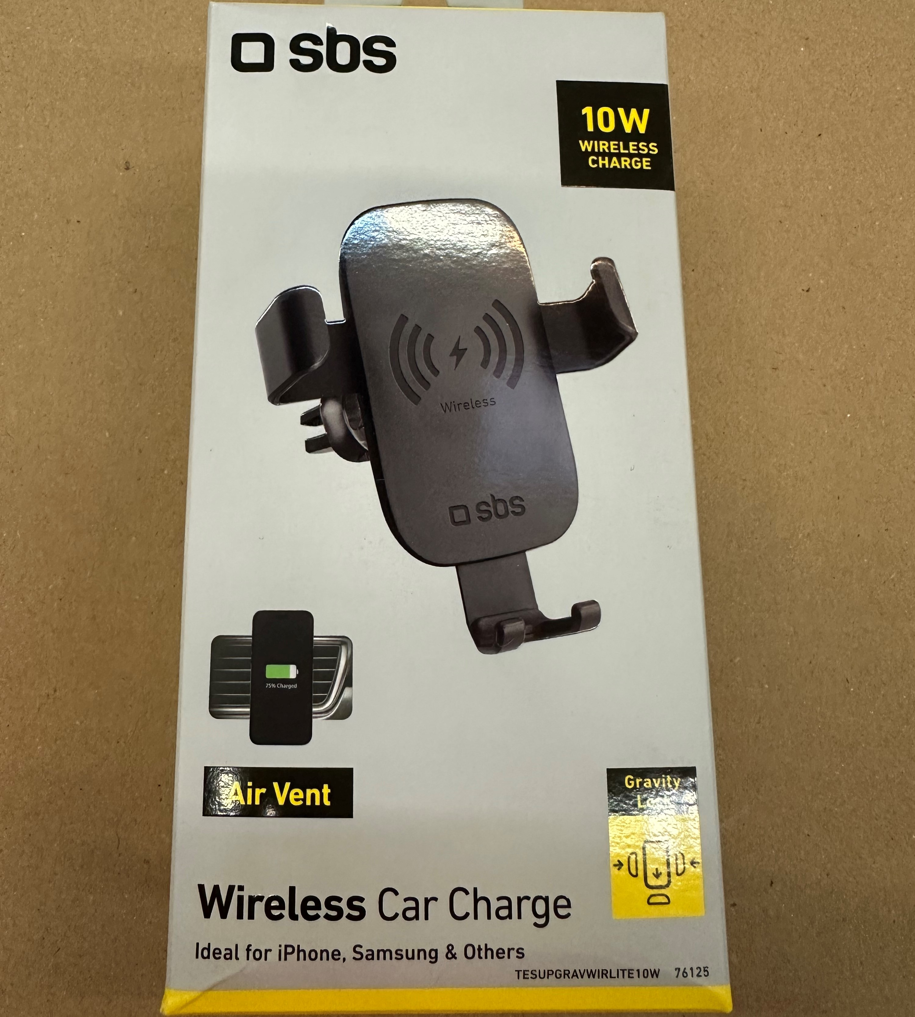 OUTLET - Uchwyt samochodowy SBS Gravity z bezprzewodową ładowarką