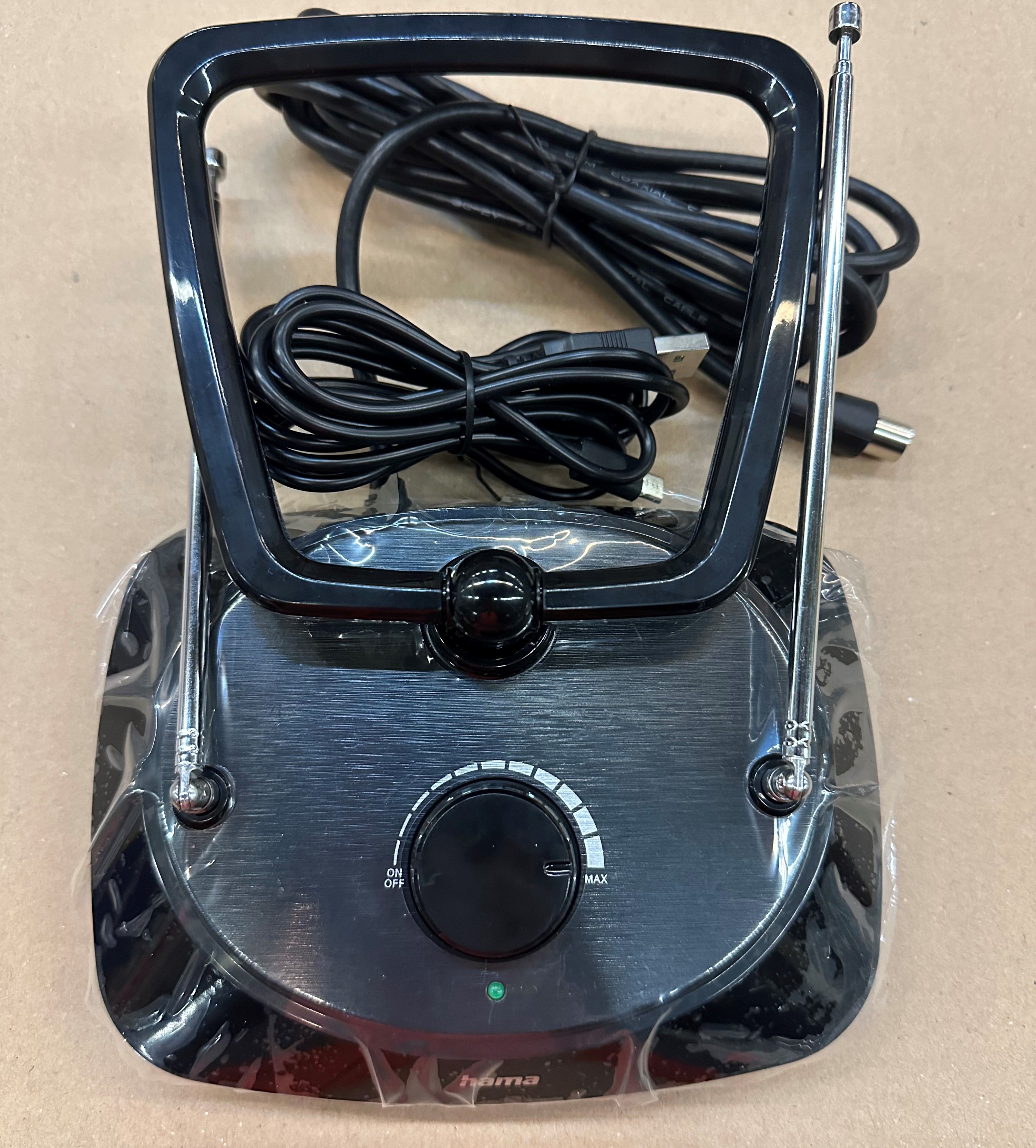 OUTLET - Antena pokojowa HAMA DVB-T2 35 RI-3 X1121702