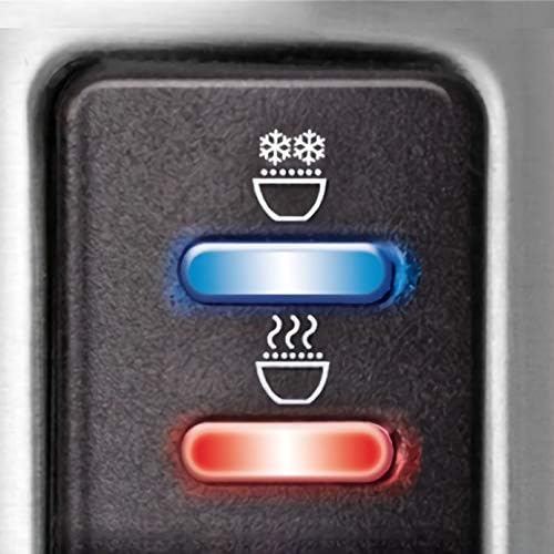 Zbliżenie panelu sterowania z podświetlanymi na niebiesko i czerwono przyciskami oraz ikonami płatka śniegu/pary.