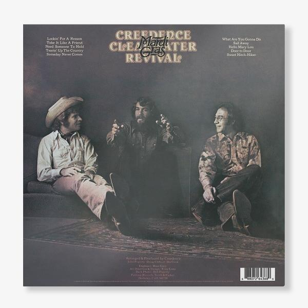 Albumhoes met leden van de band Creedence Clearwater Revival.