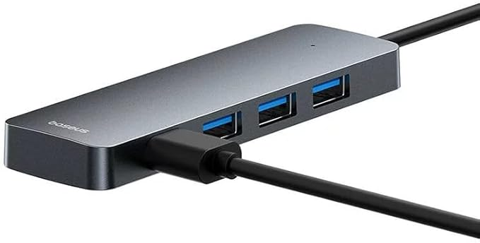 Siyah ve gri USB hub, üç USB bağlantı noktası ve bağlı bir siyah kablo ile.