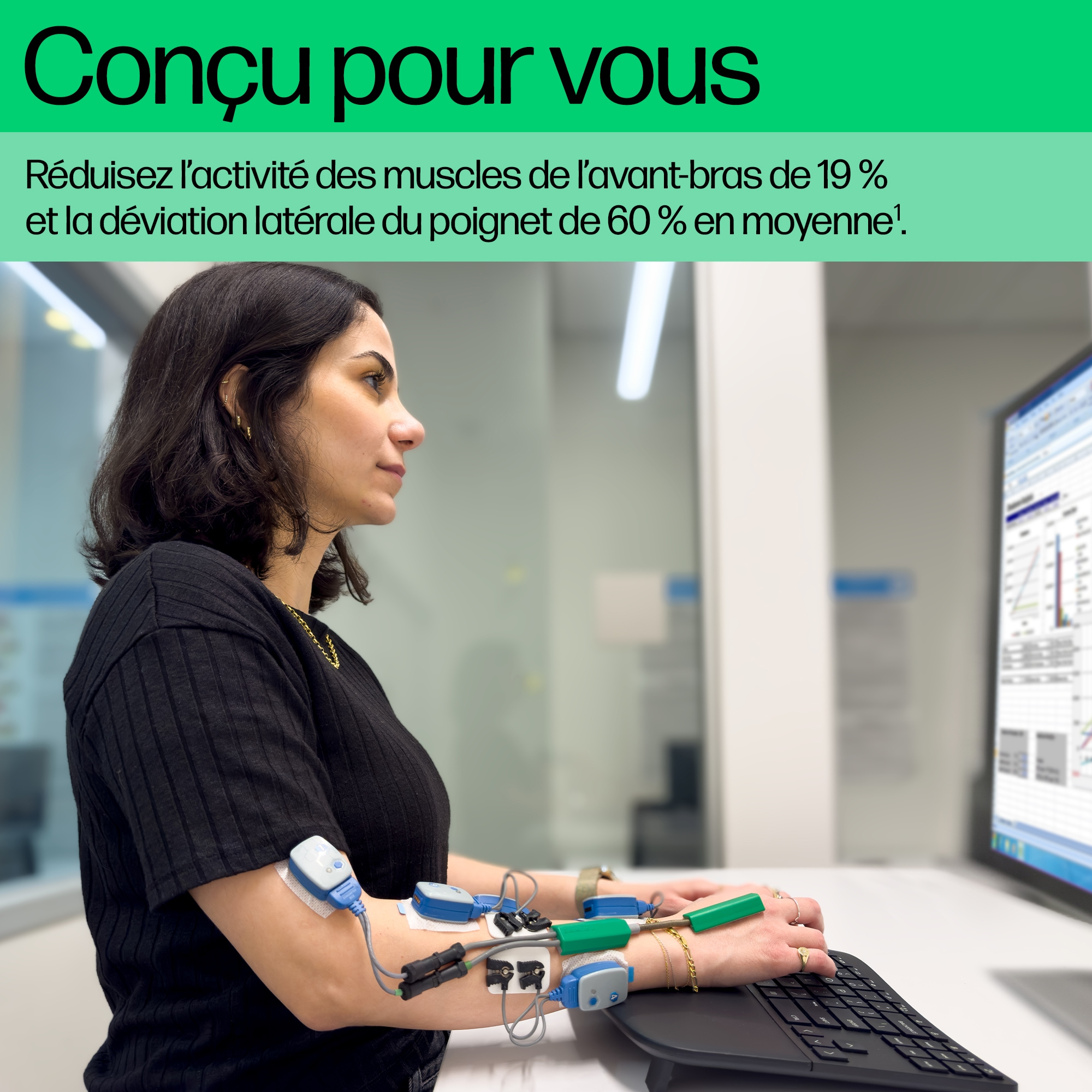 Femme avec capteurs sur le bras, tapant sur un ordinateur. Texte mentionne la réduction musculaire.