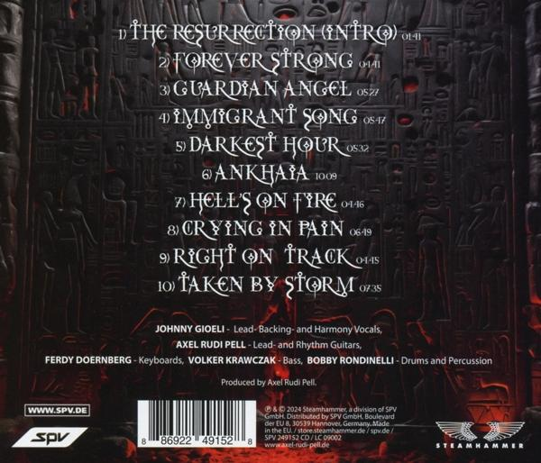 Ein CD-Cover mit Titelliste und Credits auf dunklem Hintergrund mit Schnitzereien und Logo.