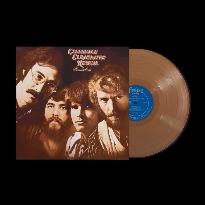 Creedence Clearwater Revival albumhoes met bandleden en een vinylplaat.