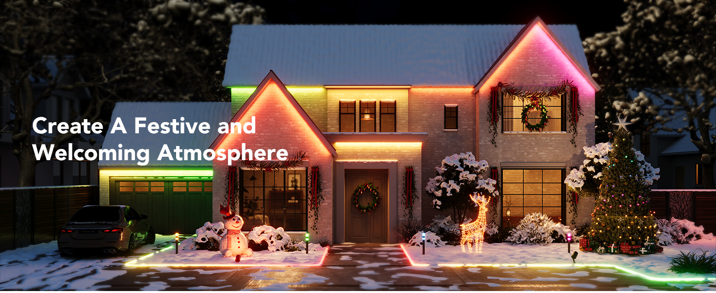 Ein Haus mit Weihnachtsbeleuchtung geschmückt. Ein Schneemann und ein Rentier sind im Garten. Schneebedeckte Szene.