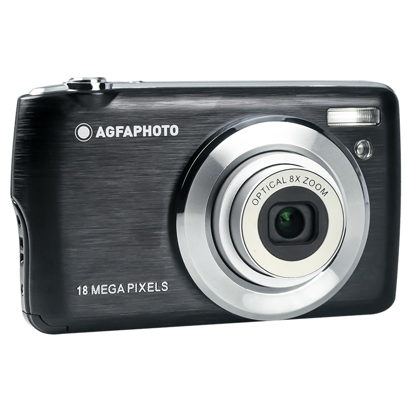 Schwarze AgfaPhoto Kamera mit 8x Zoomobjektiv, 18 Megapixeln und Blitz, isoliert auf Weiß.