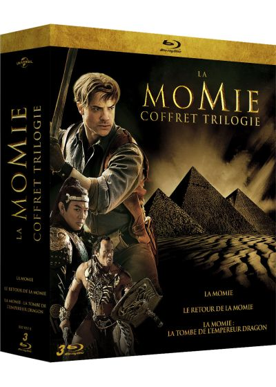 Coffret DVD de la trilogie de La Momie. Comprend des acteurs et des pyramides en arrière-plan.