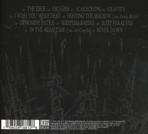 CD-Rückseite mit Schwarz-Weiß-Bild eines gotischen Schlosses und Songtiteln.