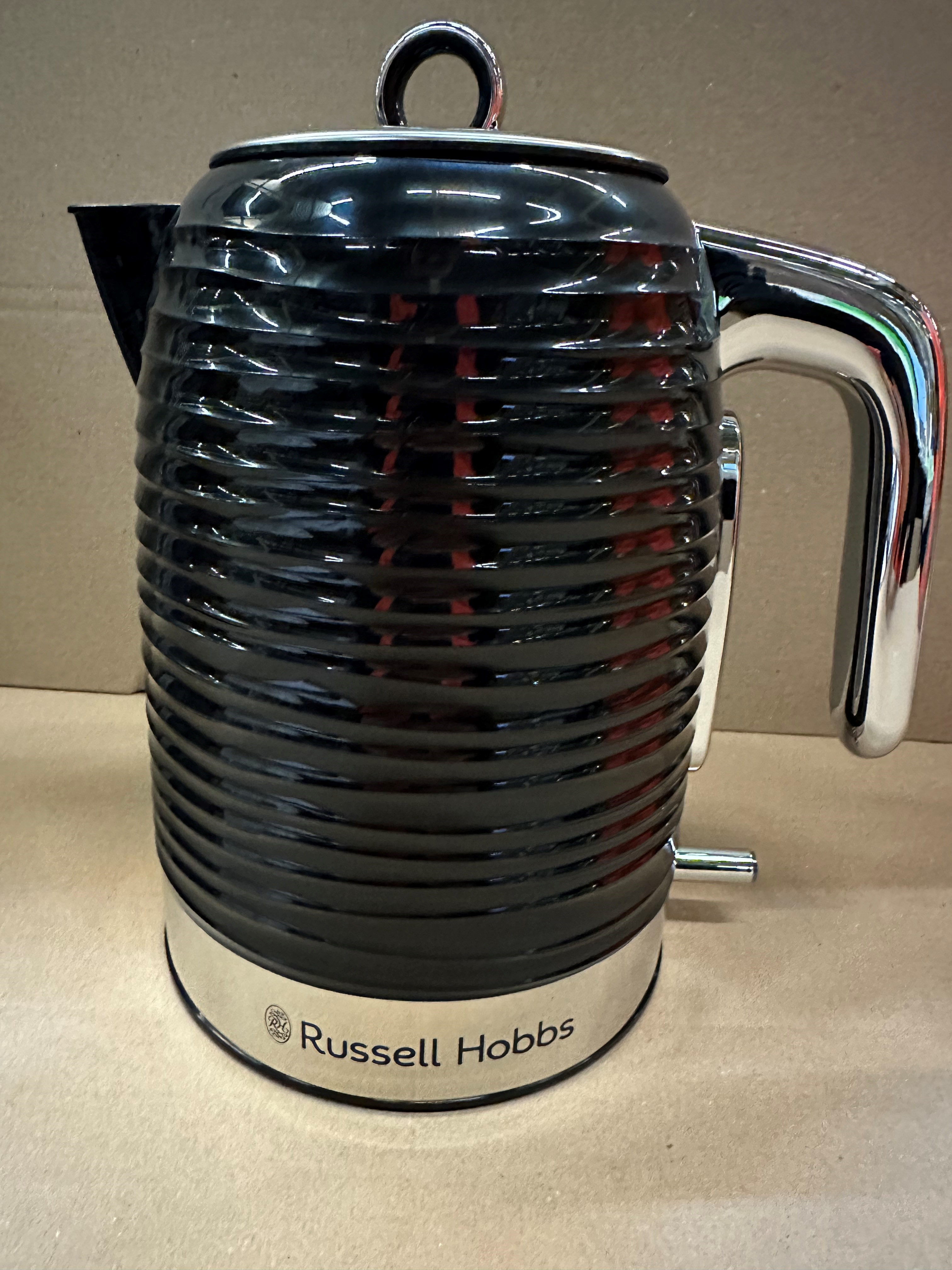 OUTLET - Czajnik RUSSELL HOBBS 24361-70 Inspire Black