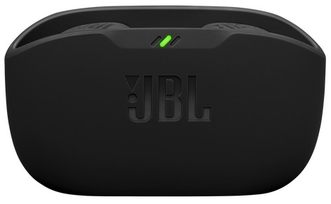 Czarne etui ładujące do słuchawek JBL, z logo JBL z przodu i zielonym światłem.