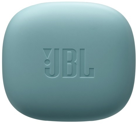 Turkusowe etui ładujące do słuchawek z logo JBL. Etui jest zaokrąglone.