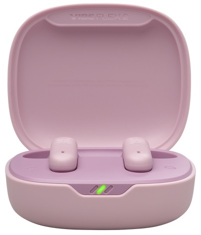 Różowe słuchawki JBL w otwartym różowym etui ładującym. Zielone światło wskazuje ładowanie.