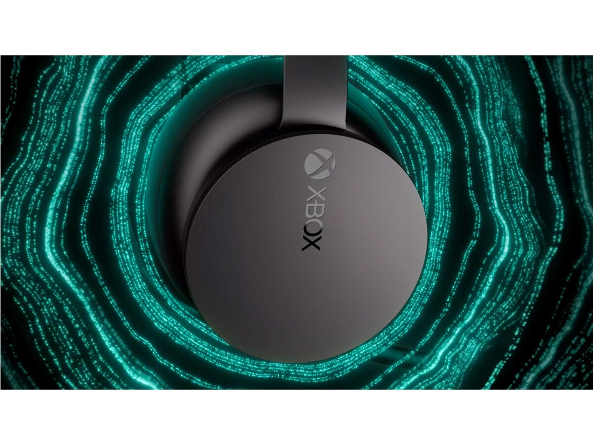 Czarny zestaw słuchawkowy Xbox z logo na turkusowym tle fal.