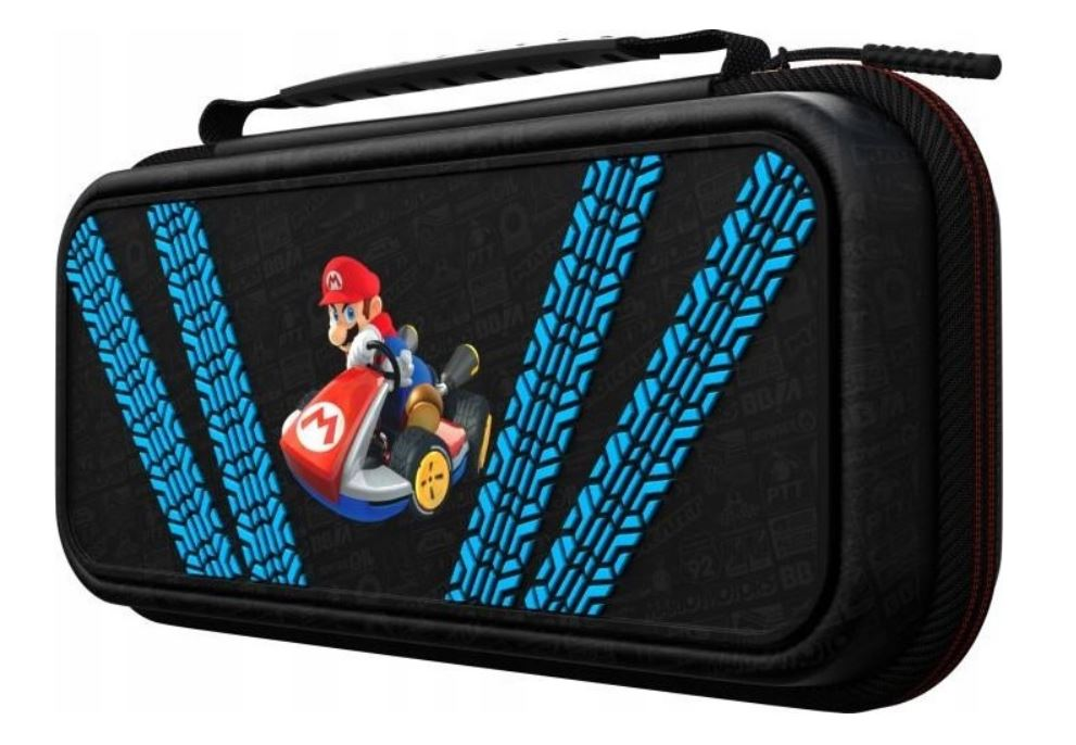 Czarne etui na Nintendo Switch z motywem Mario Kart i Mario prowadzącym gokart.