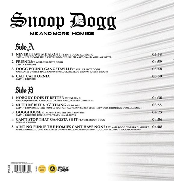 Achterkant van het Snoop Dogg-album: tracklist, credits en labeldetails. Witte achtergrond.