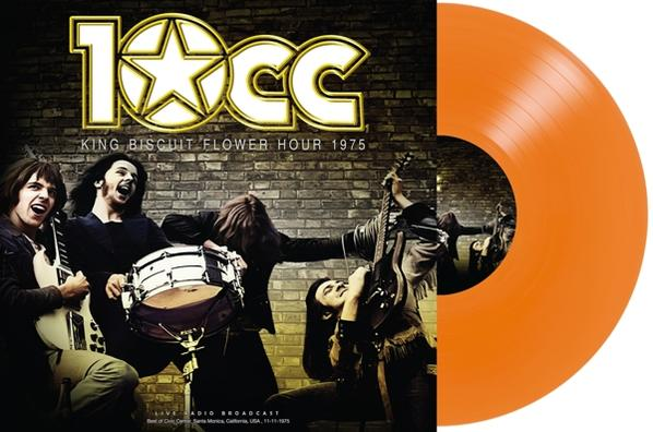 Albumhoes met band, oranje vinylplaat. Tekst: 10cc, King Biscuit Flower Hour 1975.