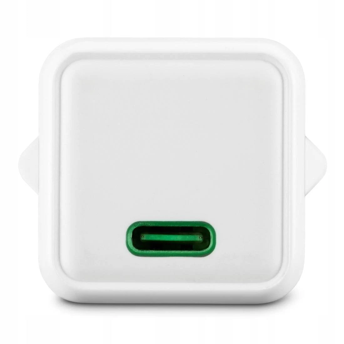 Un adaptador USB-C blanco con puerto verde.