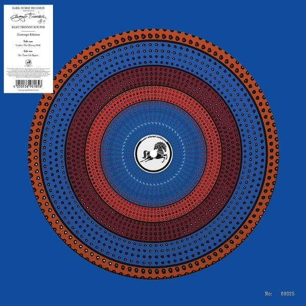 Album borító kék háttérrel és koncentrikus körökkel, ló logóval.