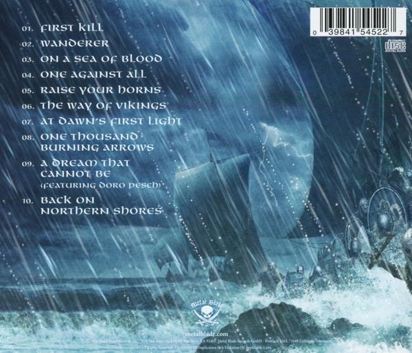 CD-Cover mit Wikingerschiff auf dem Wasser während eines Gewitters und Titelliste.