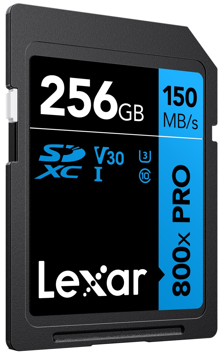 Siyah ve mavi bir Lexar 256GB 800x PRO SDXC hafıza kartı.