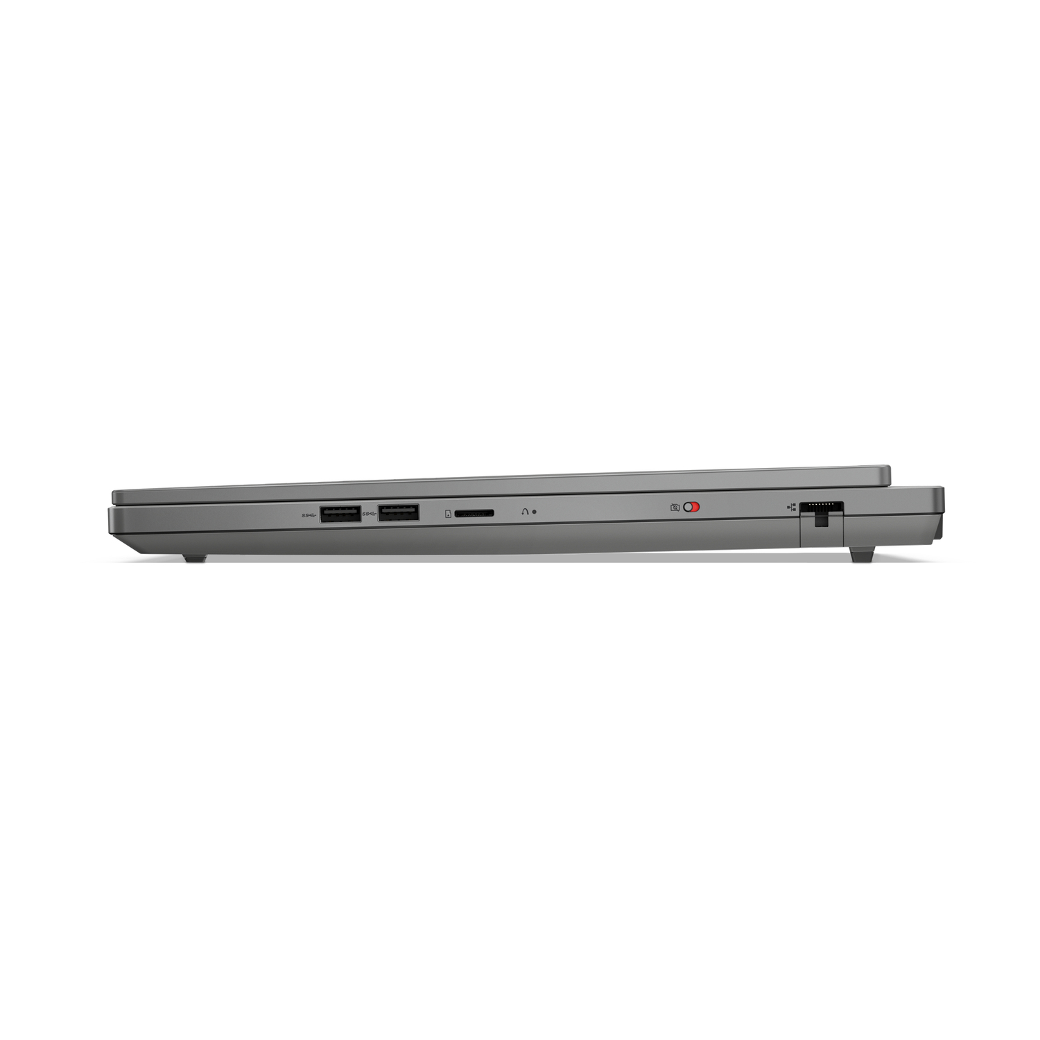 Zijaanzicht van een gesloten grijze laptop met poorten. Witte achtergrond.