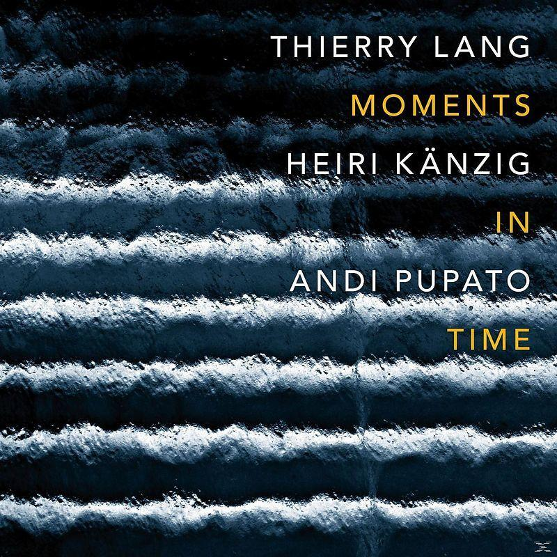 Albumcover, Text auf wellenförmigem, blauem Hintergrund. Thierry Lang, Heiri Känzig, Andi Pupato.