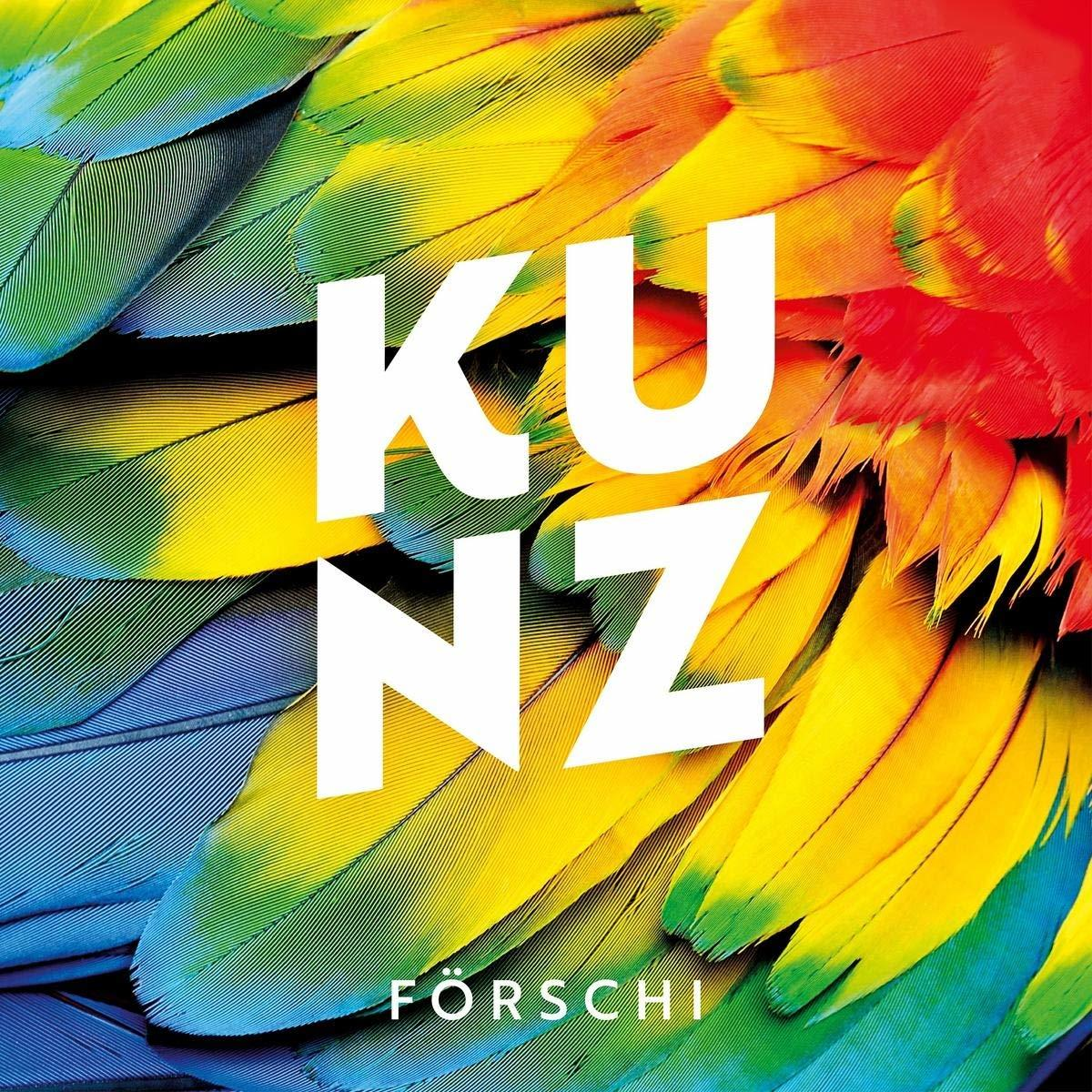 Albumcover mit bunten Federn und weißem Text. Das Wort 'KUNZ' ist prominent.