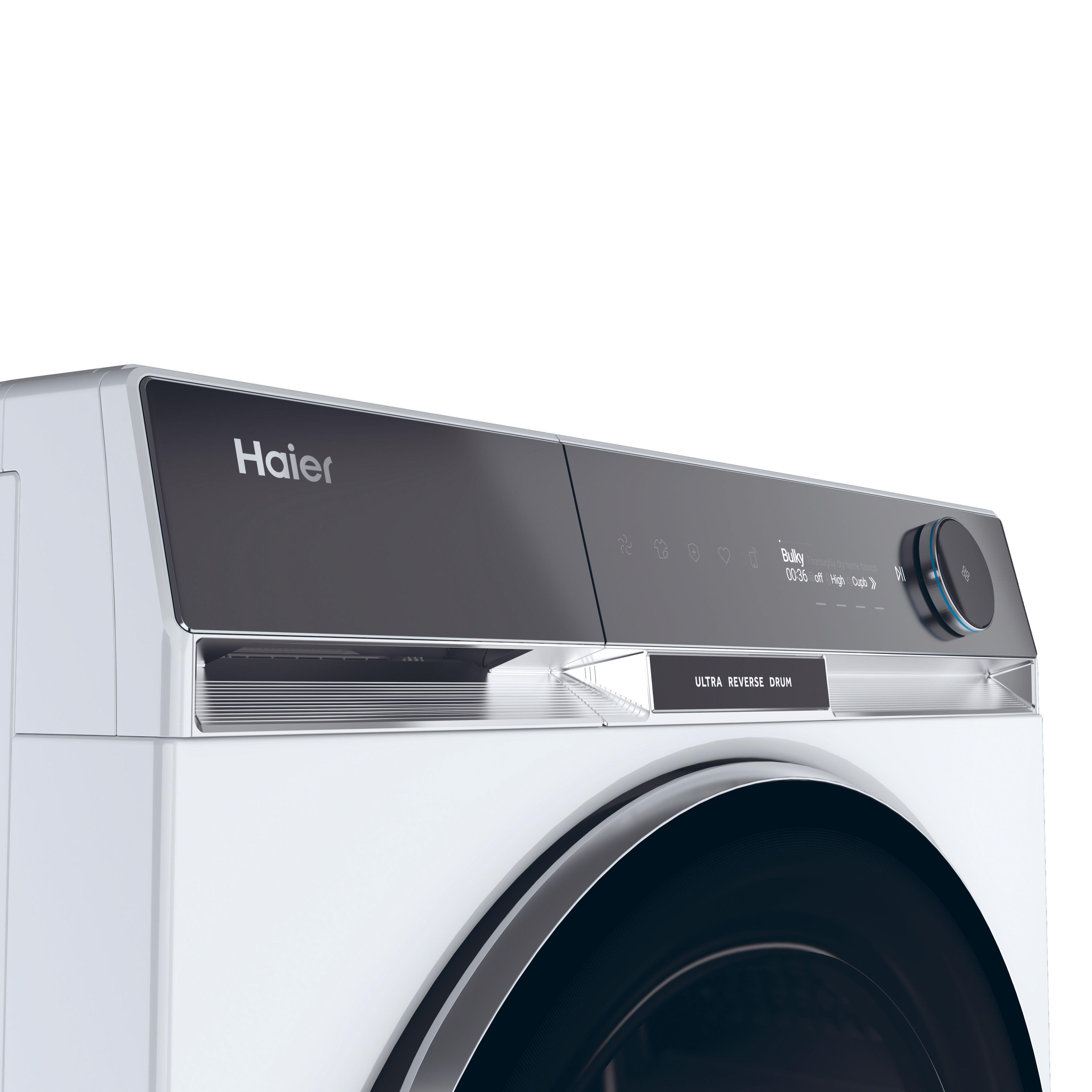 Nahaufnahme des Bedienfelds einer Haier Waschmaschine, weiß und elegant.