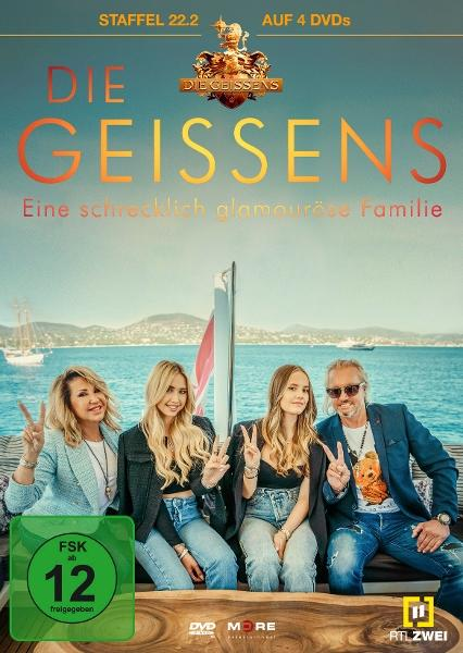 DVD-Cover der Familie Die Geissens. Vier Personen sind auf einem Boot und machen Friedenszeichen, mit Küstenhintergrund.