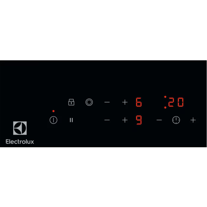 Schwarzes Kochfeld mit roter Digitalanzeige, die Zeit 20 und die Zahlen 6 und 9 anzeigt. Electrolux-Logo links.