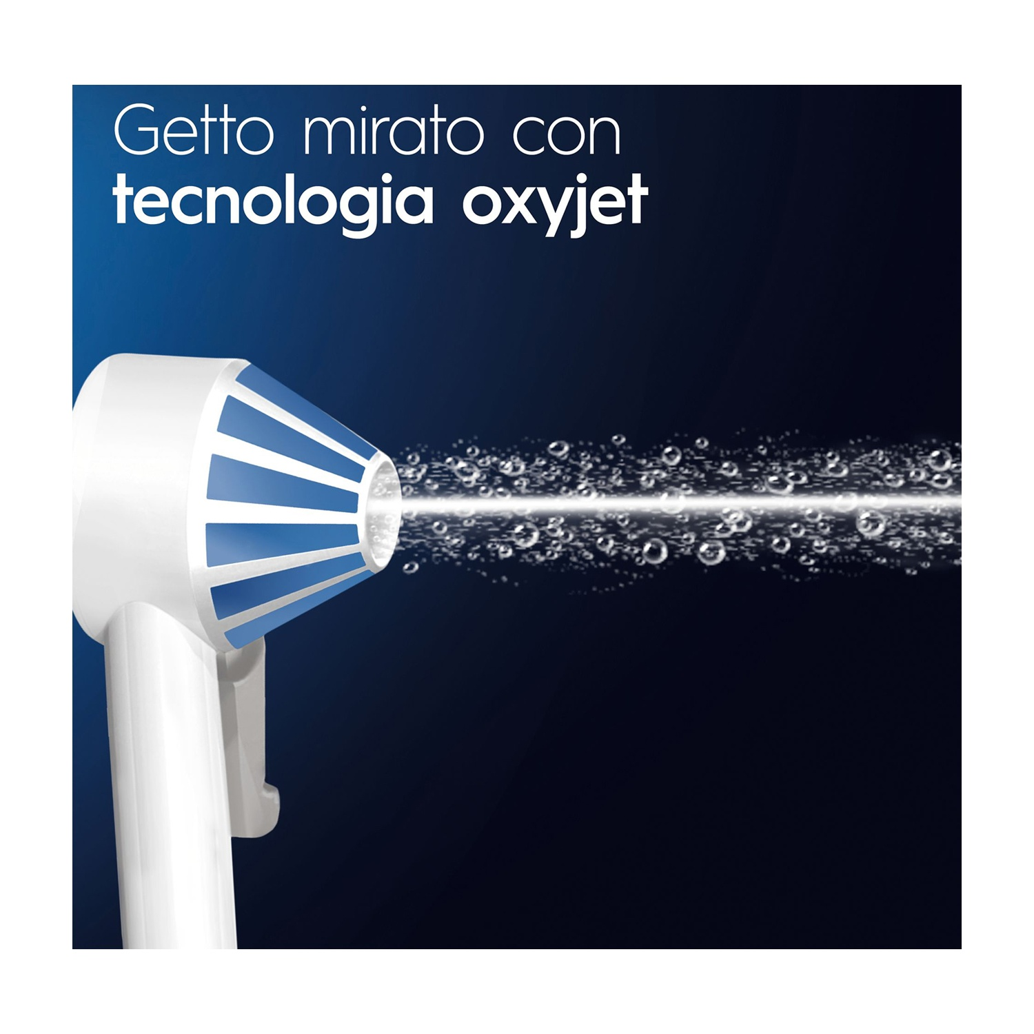 Primo piano della punta dell'idropulsore, che emette un getto d'acqua con tecnologia ossigeno, in blu scuro.