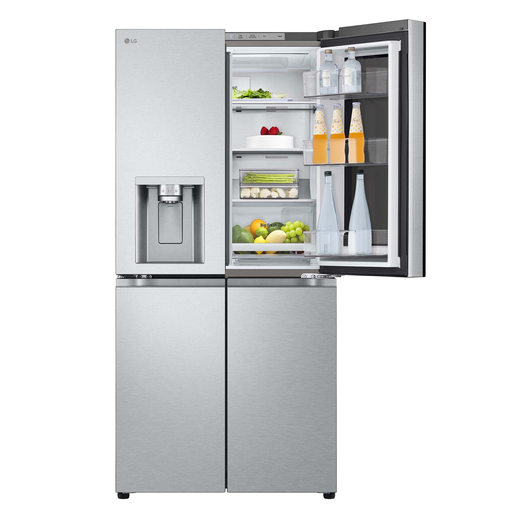 Refrigerador LG plateado, puertas abiertas, mostrando el interior.