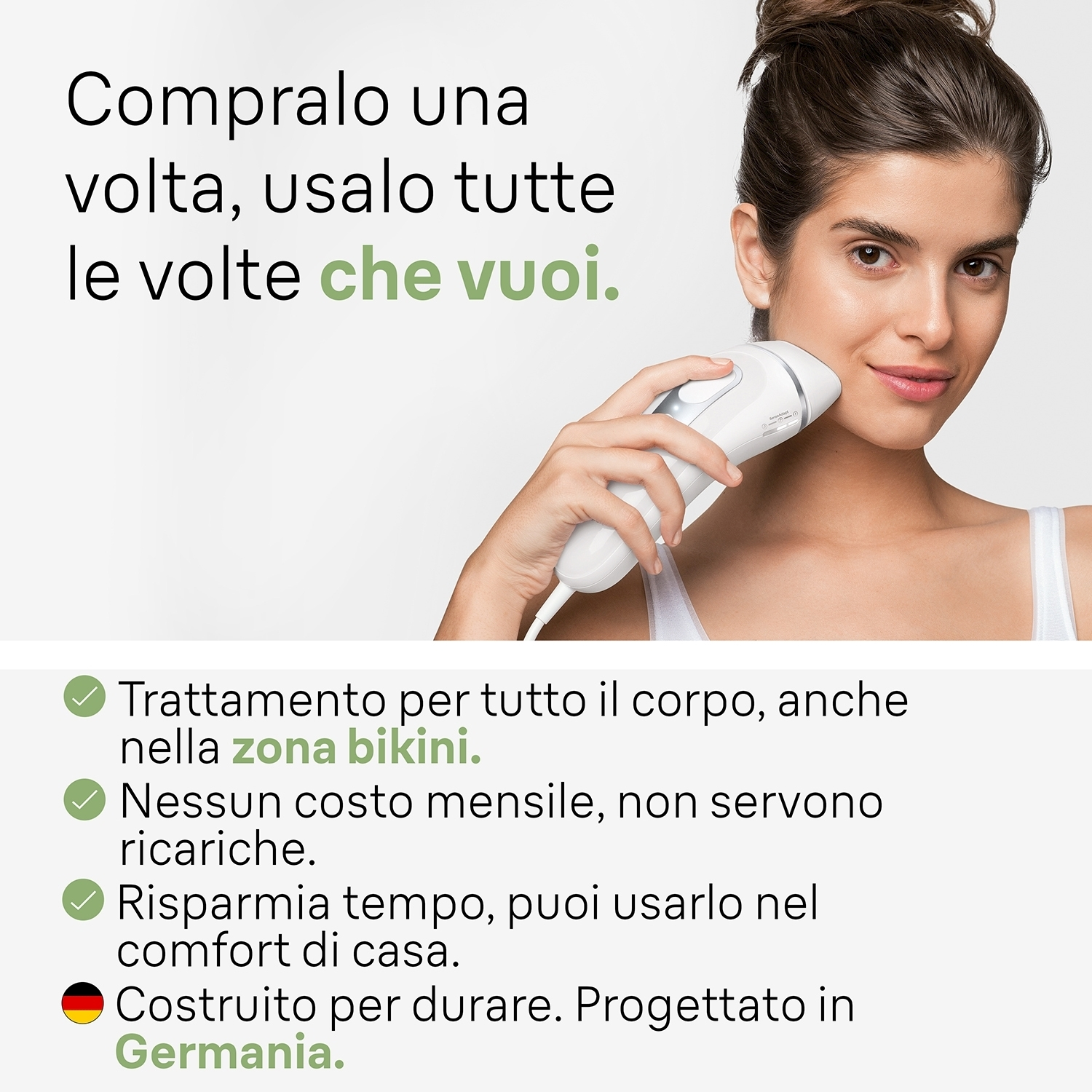 Donna che usa un epilatore Braun sul viso.