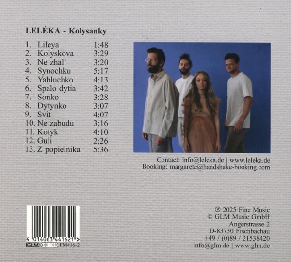 CD-Cover mit Titelliste und Bandmitglieder-Foto.