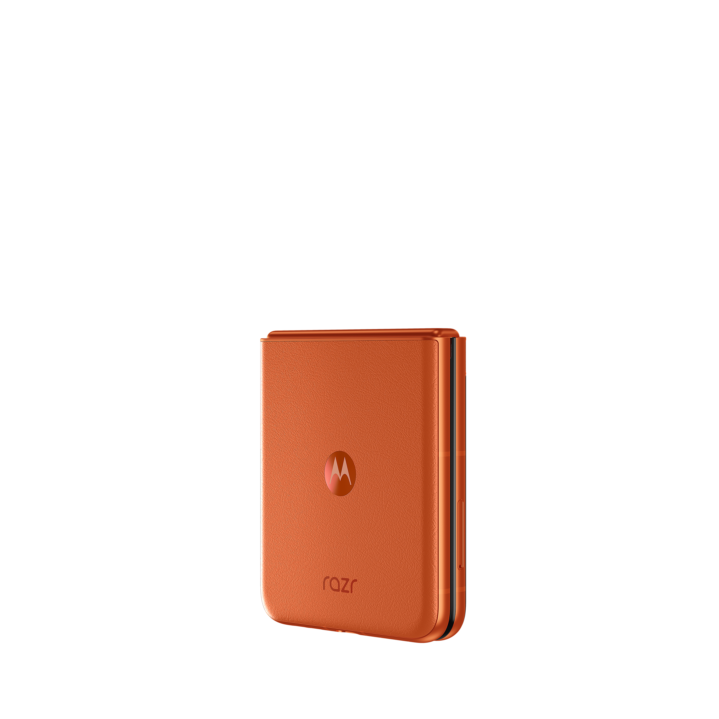Geschlossenes orangefarbenes Motorola Razr 50, Rückseite mit Motorola Logo.