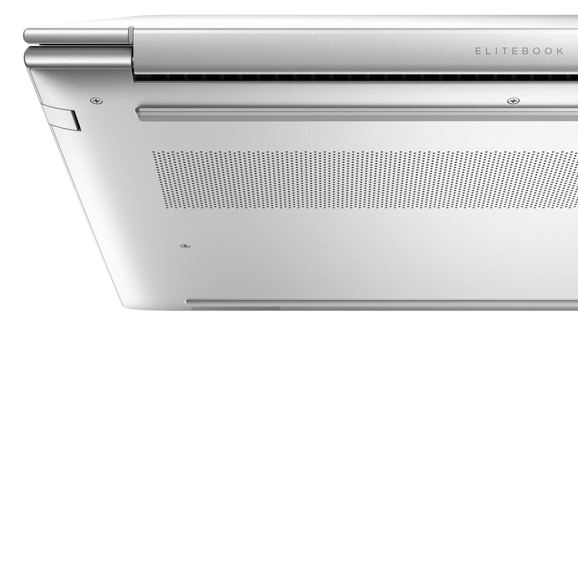 Unteransicht des silbernen Laptops mit Lüftungsschlitzen und Elitebook-Text.