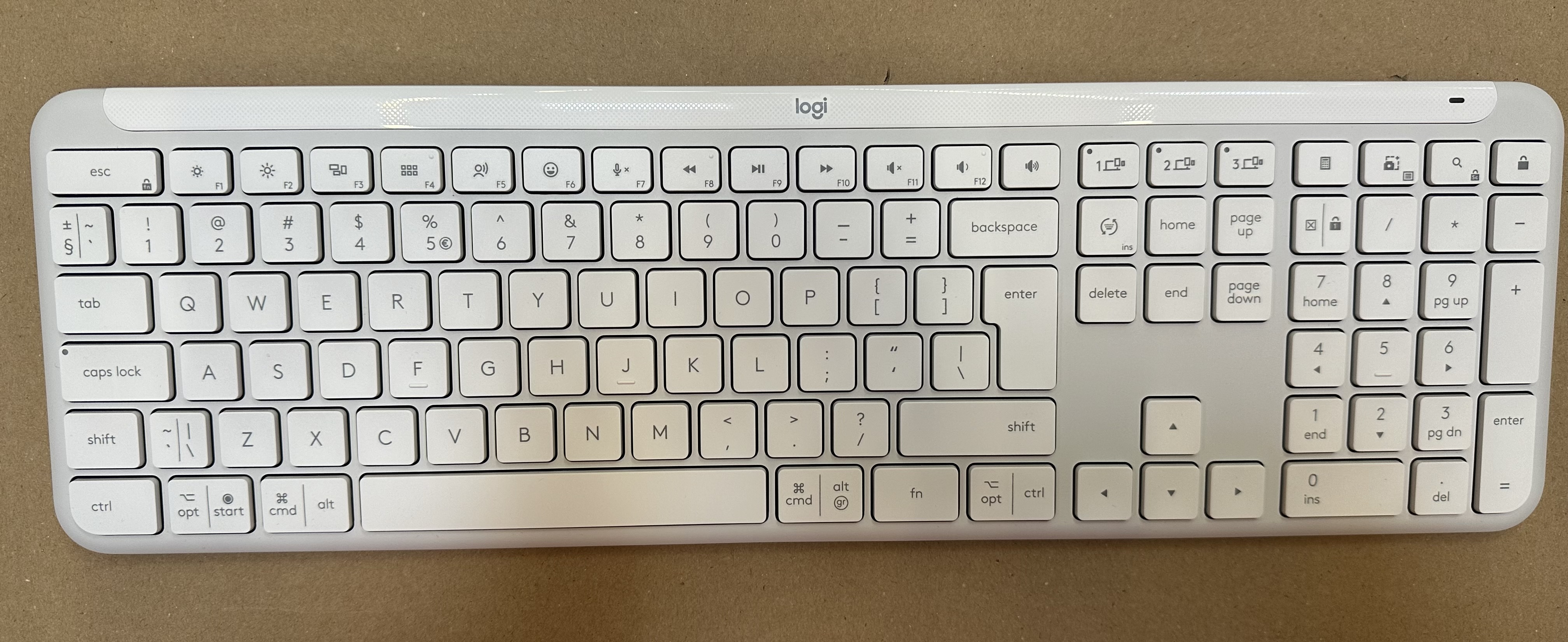 OUTLET - Klawiatura bezprzewodowa LOGITECH Signature Slim Keyboard K950 Biały