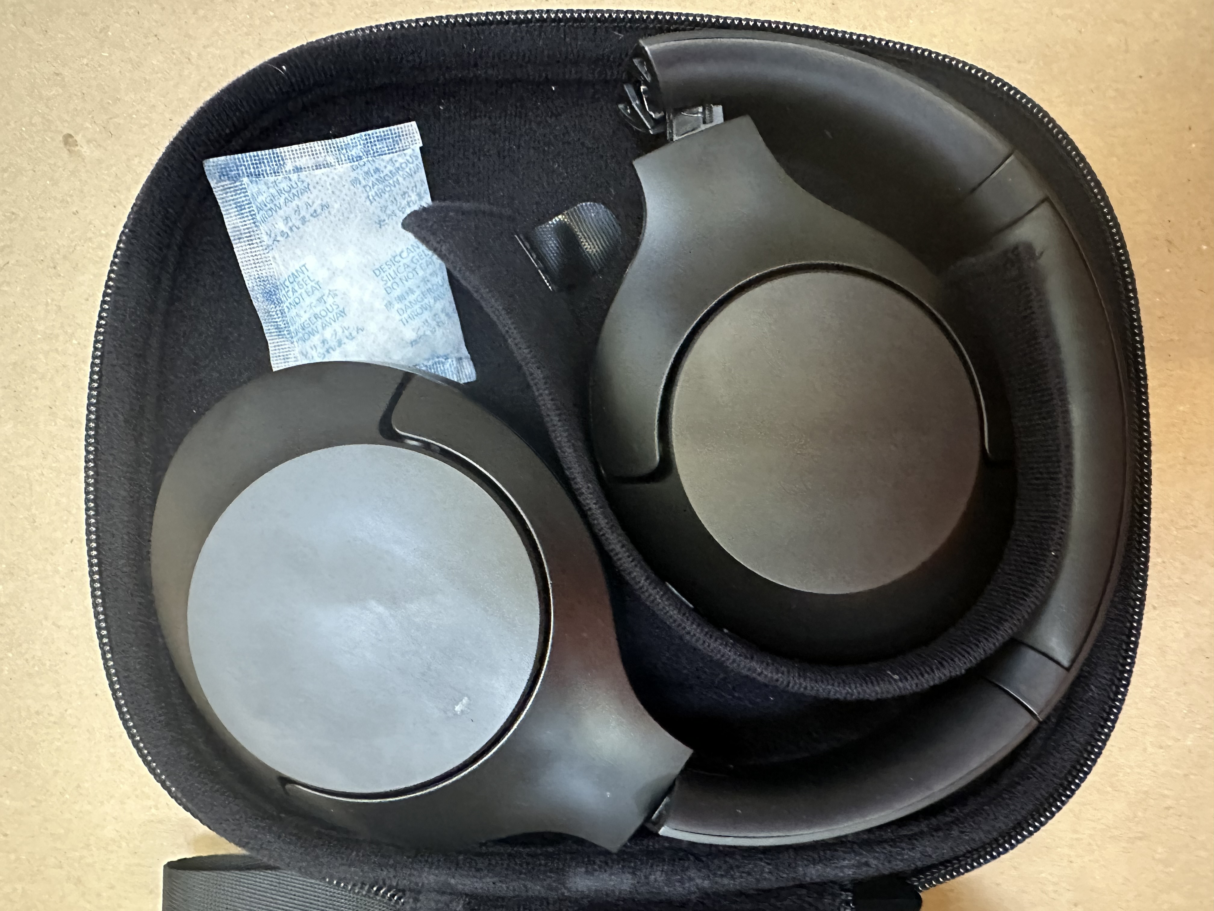 OUTLET - Słuchawki bezprzewodowe PHILIPS TAH8506BK/00