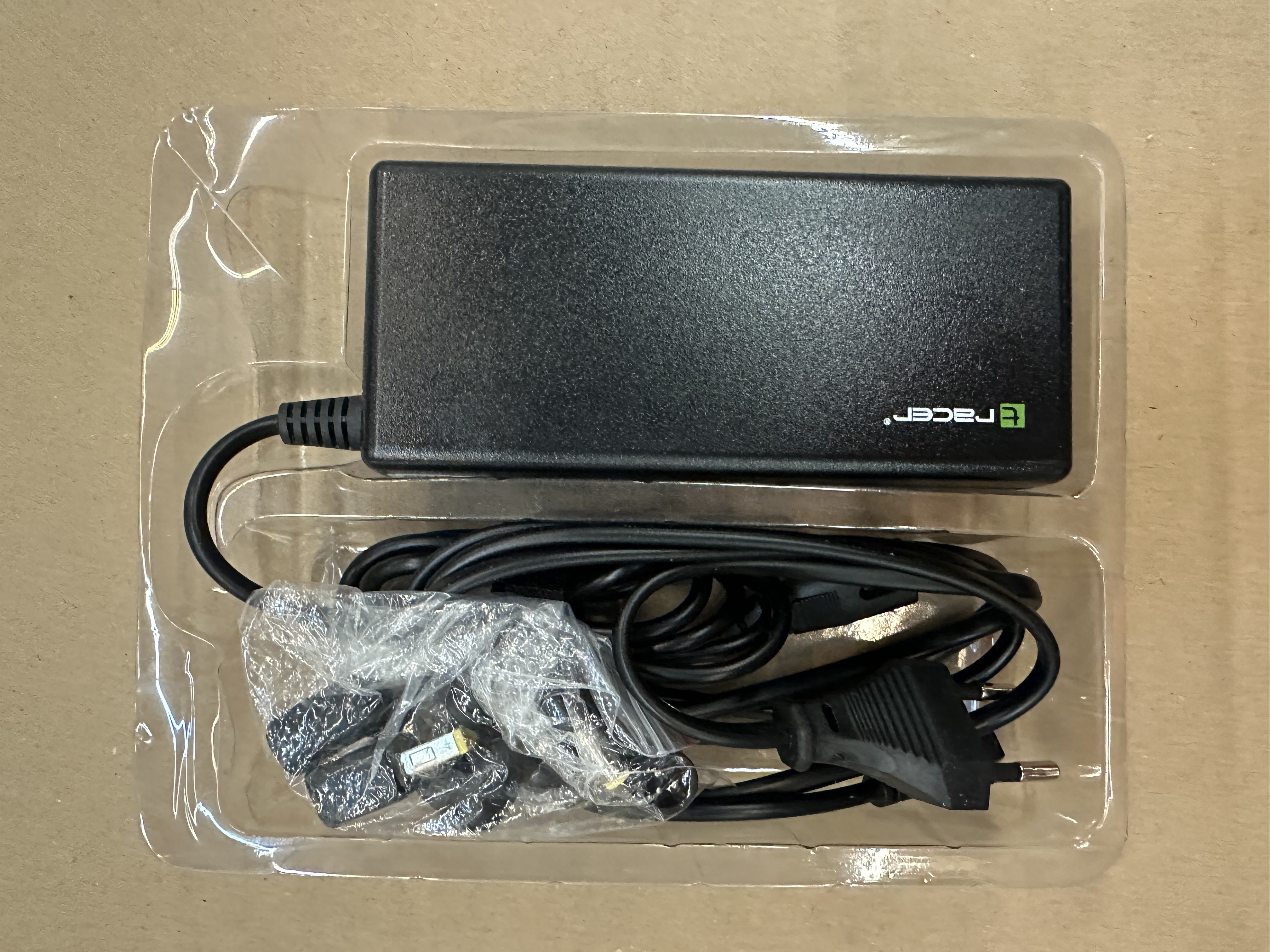 OUTLET - Zasilacz do notebooków TRACER Prime Energy IBM Lenovo